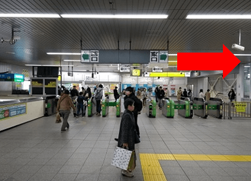 「北浦和駅」改札を抜けて右方向へお進みください